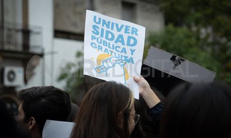 docentes universitarios iniciaron un paro de 48 horas en todo el pais docentes universitarios iniciaron un paro de 48 horas en todo el pais
