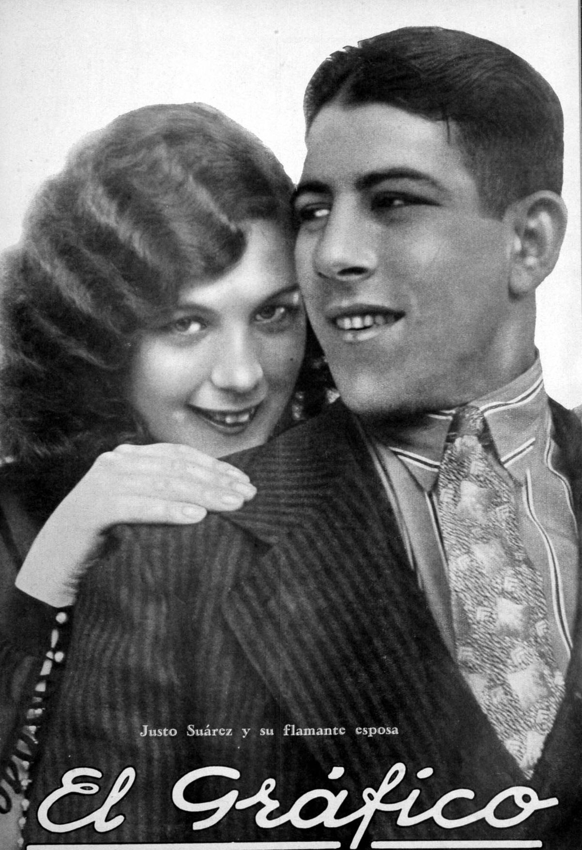 La tapa de la edición 568 de El Gráfico del 31 de mayo de 1930 mostró al Torito con su flamante esposa, Adelina Pilar Bravo, una muy bella telefonista con la que tuvo un hijo, Enrique Justo Suárez, nacido en 1933. Al año siguiente, su mujer lo abandonó y se radicó en París con su hijo.