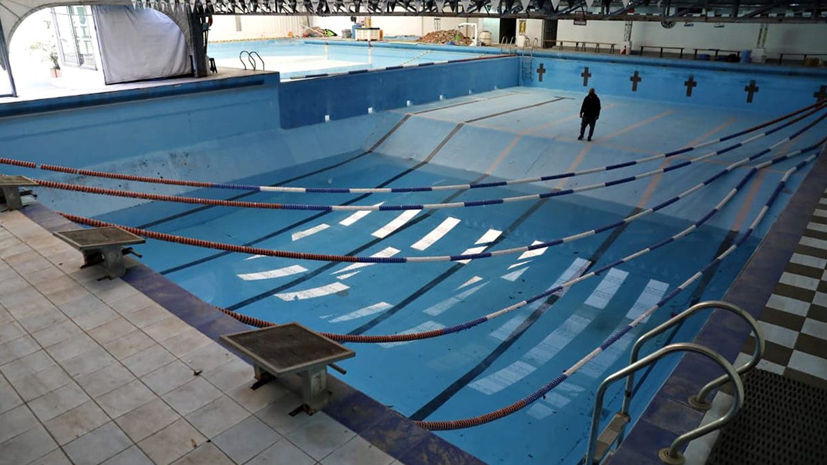 De esta manera, los natatorios a los fines de la práctica de las actividades gimnasia acuática, gimnasia terapéutica, entrenamiento y enseñanza de natación podrán estar abiertos hasta las 22 horas.