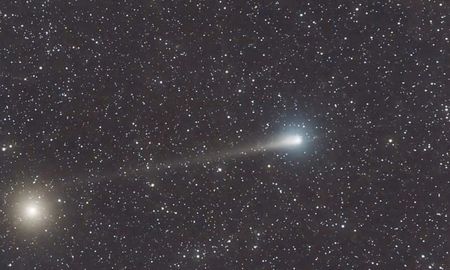 La fotografía de Eric González del cometa 67P/Churyumov–Gerasimenko. La fotografía de Eric González del cometa 67P/Churyumov–Gerasimenko.