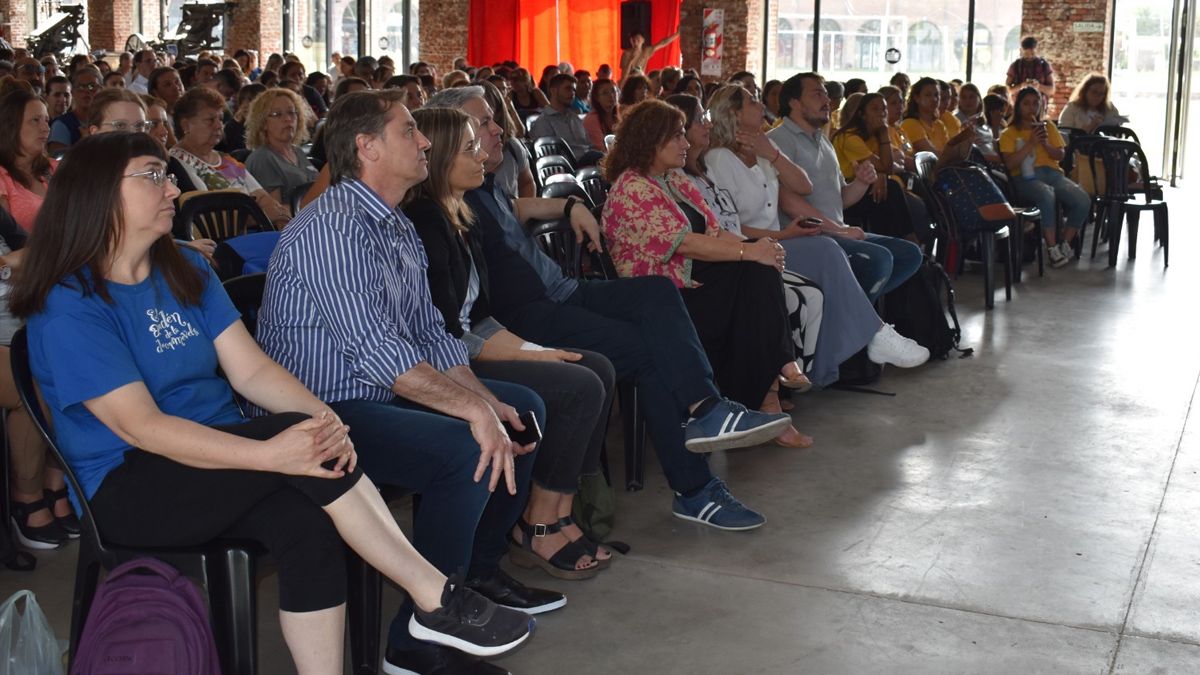 Se capacitan cerca de 3.000 trabajadores y trabajadoras.