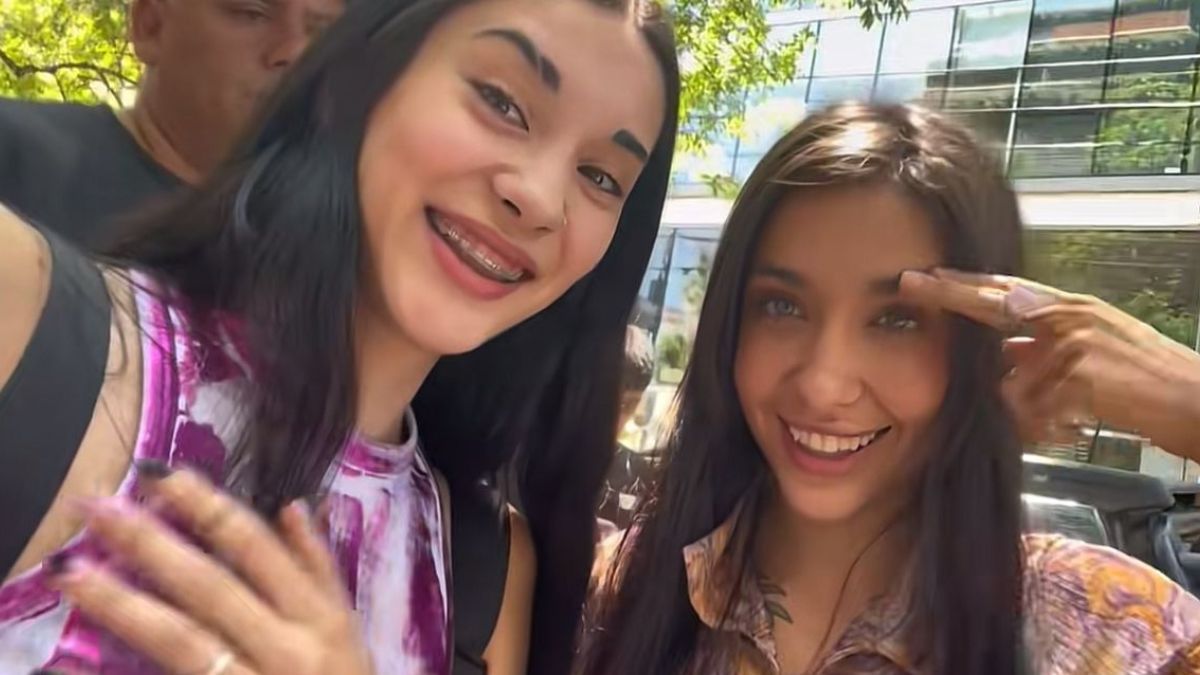 María Becerra aprendió lengua de señas en plena calle para enviar un video a un fanático sordo.