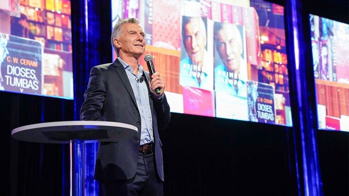 Mauricio Macri presentó su libro Primer Tiempo en el Centro de Exposiciones de la Ciudad de Buenos Aires.&nbsp;