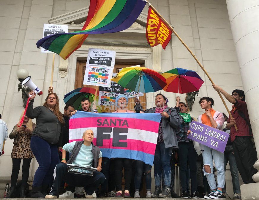 Tres días de manifestaciones para exigir que se apruebe el Cupo Laboral Trans en la provincia