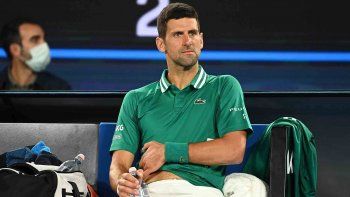 El gobierno australiano canceló el visado del tenista serbio Novak Djokovic