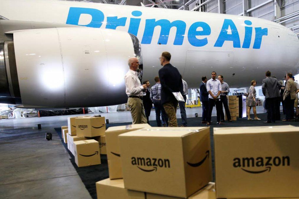 Amazon aprovecha la baja de precios del sector aeronáutico y decide adquirir 11 aviones usados de las aerolíneas Delta y WestJet.