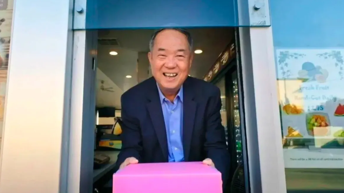 Ted Ngoy el rey de las donas que pasó de la pobreza a la riqueza.