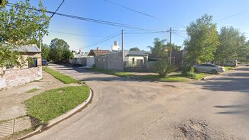 Balacera en barrio Nueva Esperanza : una mujer herida y tres autos baleados