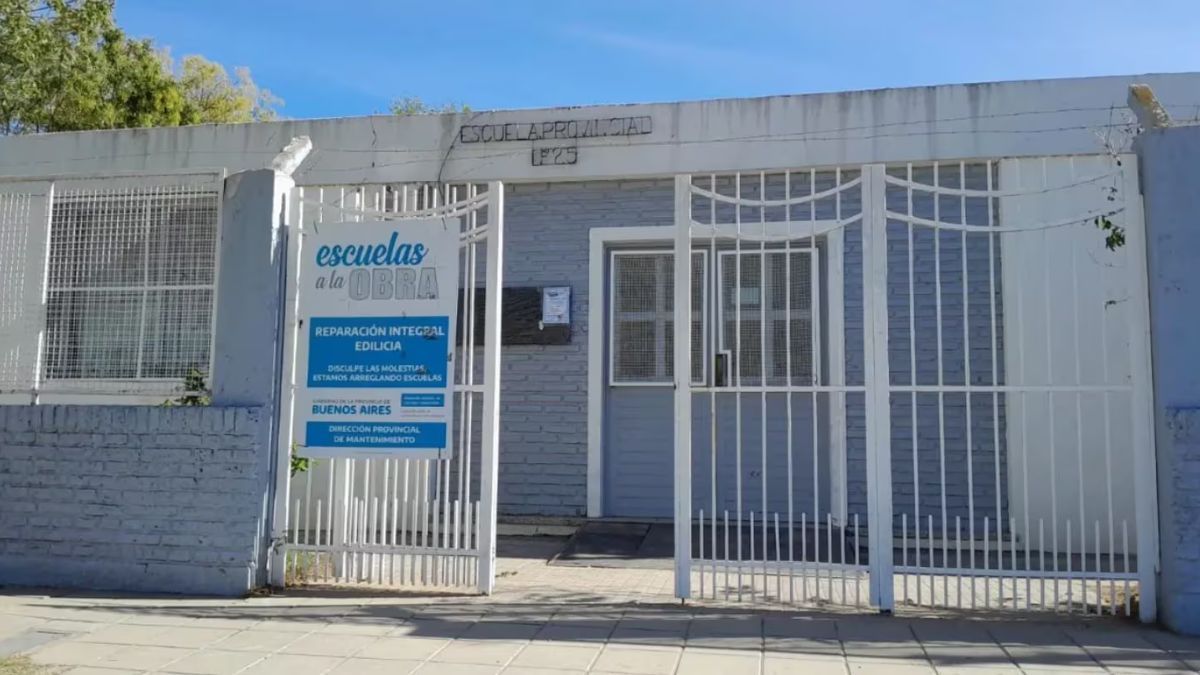 Un alumno agredió a su maestra en Bahía Blanca: la mujer de 51 años se encuentra internada en el Hospital Español. Un alumno agredió a su maestra en Bahía Blanca: la mujer de 51 años se encuentra internada en el Hospital Español.