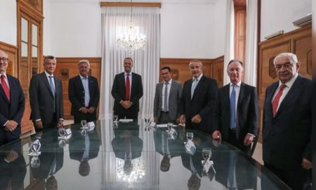 Manuel Adorni durante el encuentro con los empresarios del G-6. Manuel Adorni durante el encuentro con los empresarios del G-6.