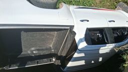 altText(Impactante accidente en el ingreso a Esperanza: una camioneta cayó a un zanjón en la ruta 6)}