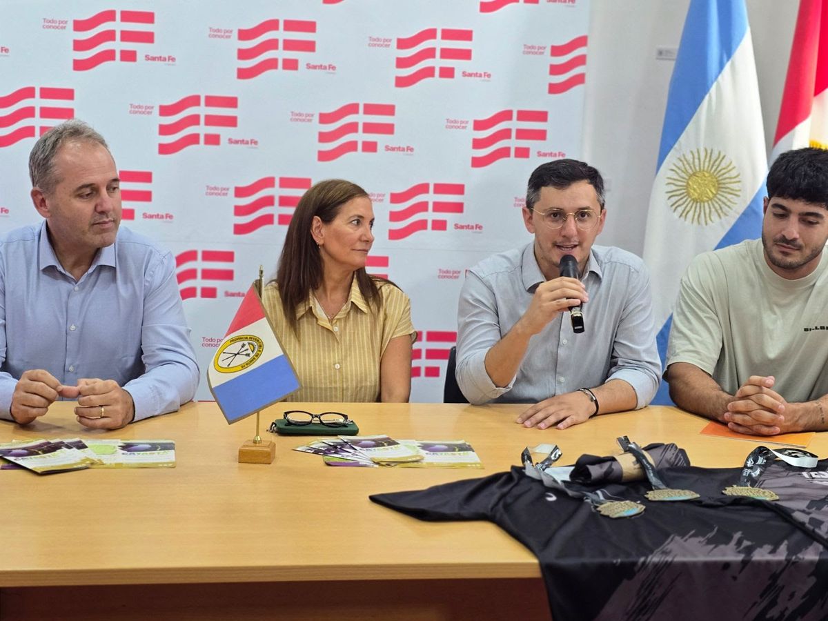Para conocer la agenda completa de eventos, los interesados pueden ingresar al portal oficial https://www.santafe.tur.ar/ o seguir las redes sociales de la Secretaría de Turismo de la Provincia. Para conocer la agenda completa de eventos, los interesados pueden ingresar al portal oficial https://www.santafe.tur.ar/ o seguir las redes sociales de la Secretaría de Turismo de la Provincia.