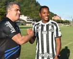 Robinho fue condenado por violación en 2017 y el Santos perdió a un patrocinador por contratarlo.