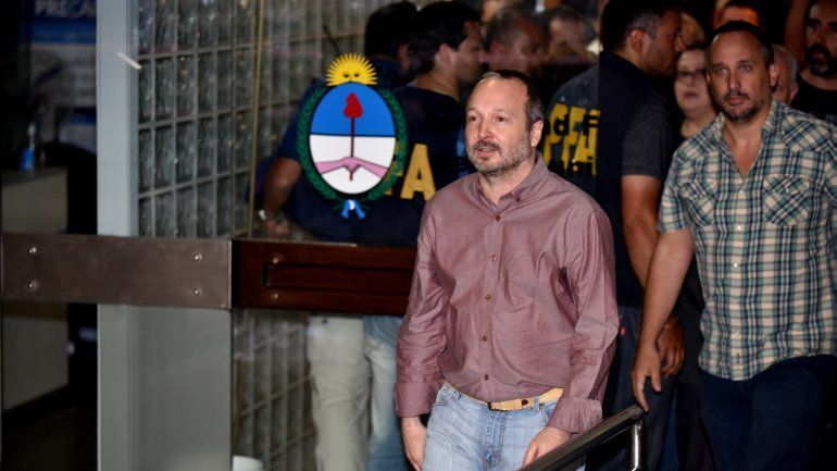 Finalmente Martín Sabbatella dejó el edificio de la Afsca