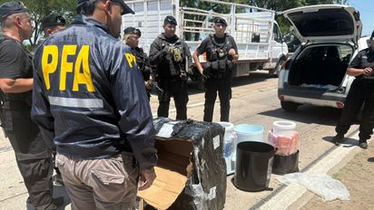Santa Fe: llevaban 12 kilos de cocaína escondida en dos secarropas y los detuvieron tras una persecución