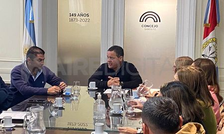 Este jueves, el Concejo firmó un convenio de colaboración con la Liga para frenar la violencia en las canchas. Este jueves, el Concejo firmó un convenio de colaboración con la Liga para frenar la violencia en las canchas.