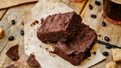 Cómo hacer brownies veganos de chocolate con remolacha