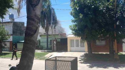 Otro incendio en Santa Fe: se prendió fuego una casa en Alvear al 7400