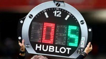 Cambio drástico en el fútbol: La FIFA confirmó que se podrá realizar cinco cambios durante un partido