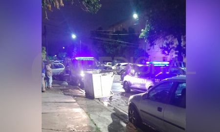 Investigan la posible causa de la muerte de dos personas en el barrio Las Flores II Investigan la posible causa de la muerte de dos personas en el barrio Las Flores II