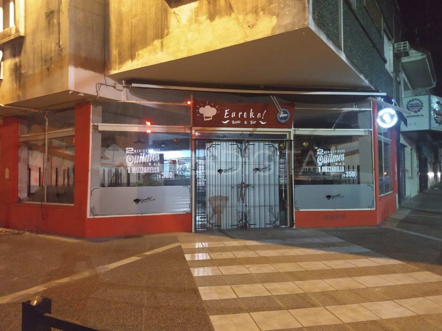 El bar abri&oacute; el 14 de marzo