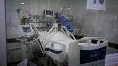La ocupación de camas críticas está al límite en la provincia de Santa Fe.