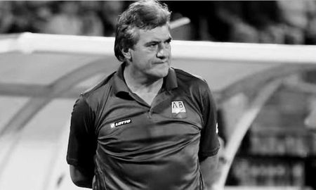 Luto en el fútbol: un director técnico murió en pleno entrenamiento de su equipo Luto en el fútbol: un director técnico murió en pleno entrenamiento de su equipo