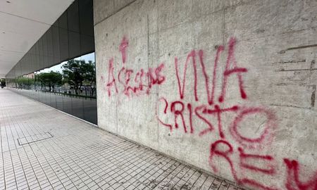 Desconocidos realizaron pintadas en el Cemafe y en la sede de la masonería. Desconocidos realizaron pintadas en el Cemafe y en la sede de la masonería.