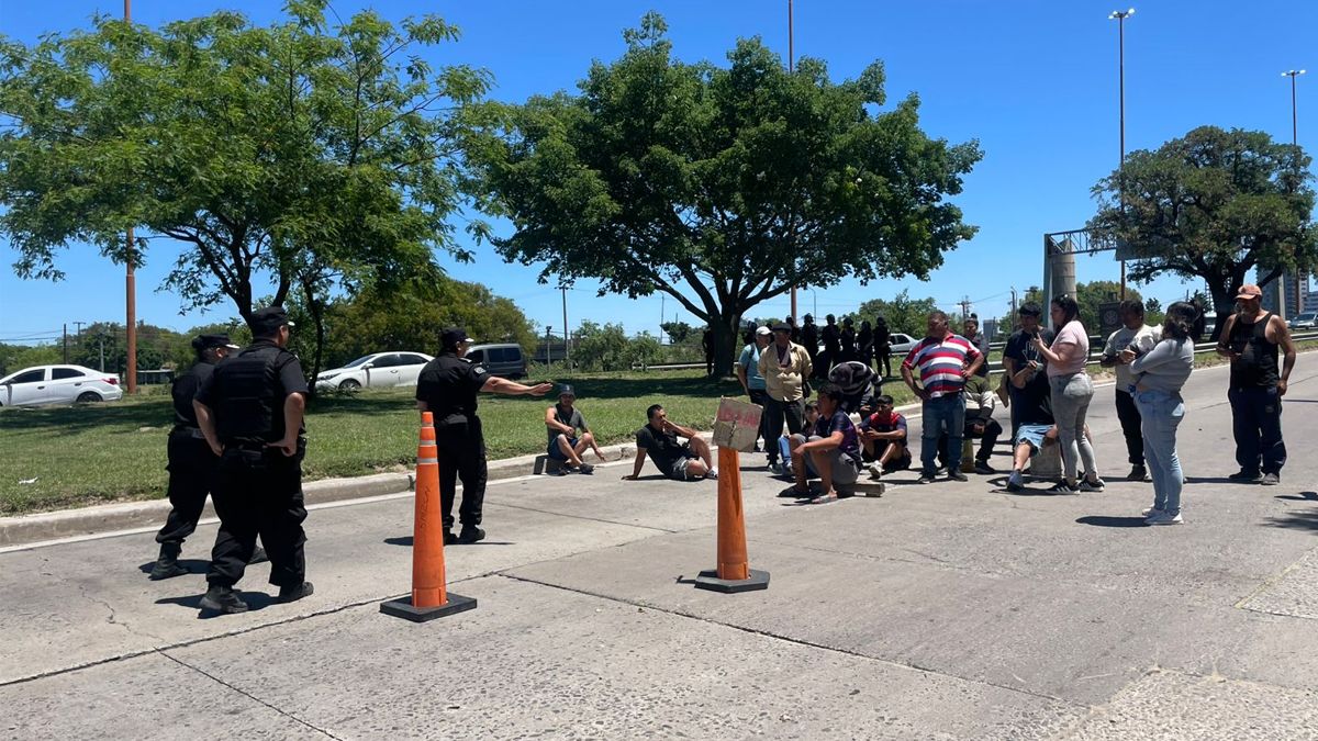 Pescadores volverán a manifestarse en la Ruta Nacional 168