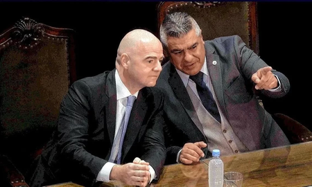 Gianni Infantino está en Paraguay y crecen las chances para que Argentina sea elegida sede del Mundial 2023. Gianni Infantino está en Paraguay y crecen las chances para que Argentina sea elegida sede del Mundial 2023.