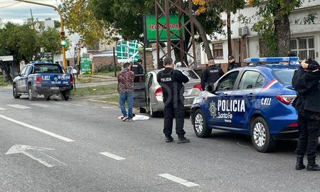 Accidente el López y Planes e Iturraspe: uno de los vehículos fue requisado. Accidente el López y Planes e Iturraspe: uno de los vehículos fue requisado.