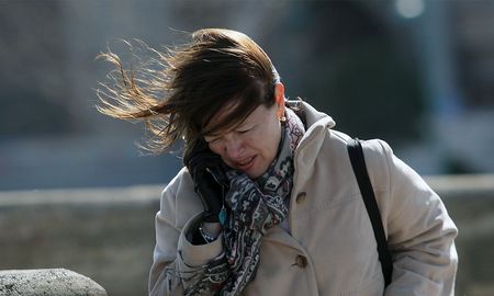 También rigen alertas por viento Zonda en Mendoza y lluvias en la Patagonia. También rigen alertas por viento Zonda en Mendoza y lluvias en la Patagonia.