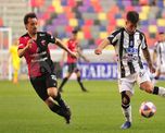 Colón perdió por goleada con Central Córdoba y sigue sin levantar cabeza en la Liga Profesional de Fútbol. Colón perdió por goleada con Central Córdoba y sigue sin levantar cabeza en la Liga Profesional de Fútbol.