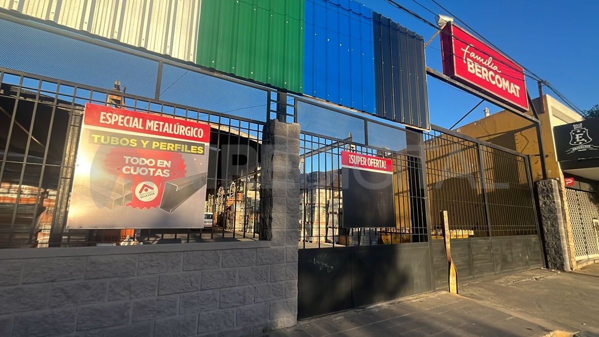 Entraron a robar a un tradicional corralón de la ciudad de Santa Fe.