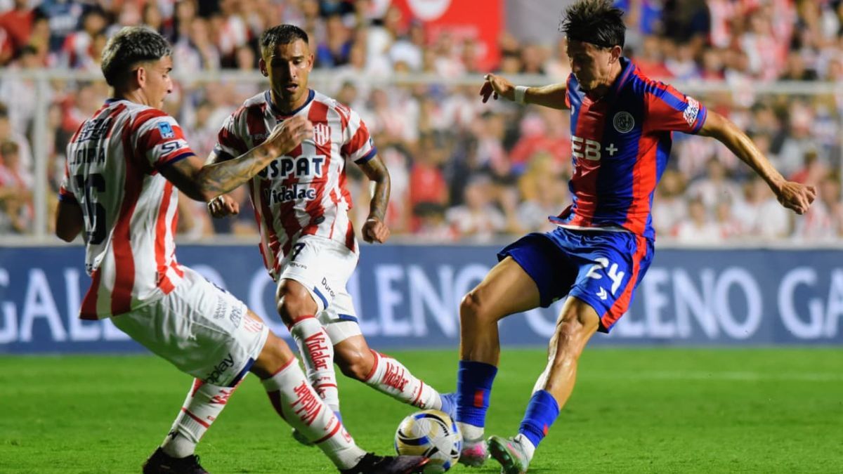 Unión juega mejor pero no logra romper el marcador.