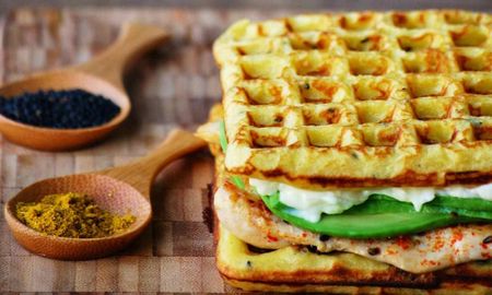 waffles salados de harina de garbanzos y masa madre waffles salados de harina de garbanzos y masa madre