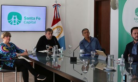 Jatón encabezó un encuentro con representantes de la construcción y autoridades provinciales, en el marco de la fase 4 de cuarentena. Jatón encabezó un encuentro con representantes de la construcción y autoridades provinciales, en el marco de la fase 4 de cuarentena.
