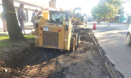 Los trabajos en Avenida Luján se realizan sobre la mano que va hacia la Ruta Nacional 19. Los trabajos en Avenida Luján se realizan sobre la mano que va hacia la Ruta Nacional 19.