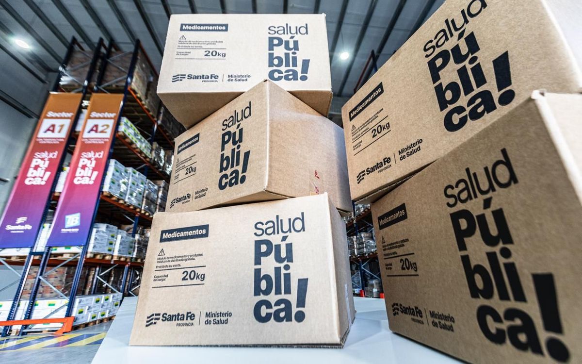 Medicamentos esenciales que llegaban a Santa Fe mediante programas nacionales hoy tuvo que ser reemplazado por un sistema de compras provinciales que requiere capacidad propia de almacenamiento y distribución a gran escala.