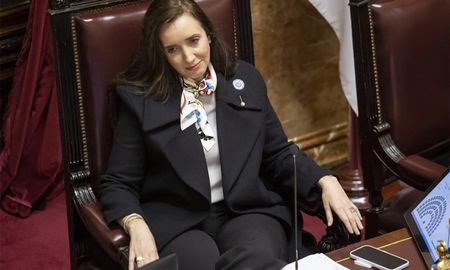 Victoria Villarruel no asistió al homenaje al Papa Francisco en Luján porque estaba lo peor de la casta política: eligió ir a una parroquia de Almagro. Victoria Villarruel no asistió al homenaje al Papa Francisco en Luján porque estaba lo peor de la casta política: eligió ir a una parroquia de Almagro.
