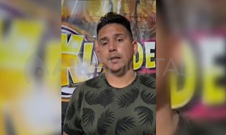 Sebastián Vega, cantante de Klandestinos.