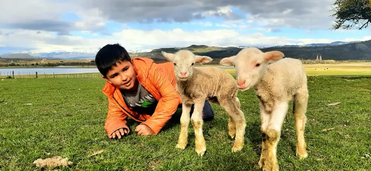 Benjamín junto a Roberto y Federico.