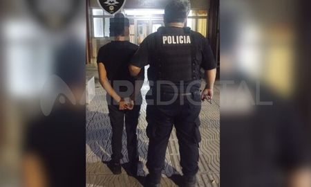 Santo Tomé: detuvieron a un hombre que intentó robar en una camioneta Santo Tomé: detuvieron a un hombre que intentó robar en una camioneta