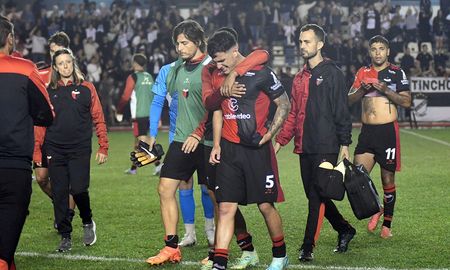 Ni el tiro del final: Colón empató con All Boys y quedó eliminado del Reducido. Ni el tiro del final: Colón empató con All Boys y quedó eliminado del Reducido.