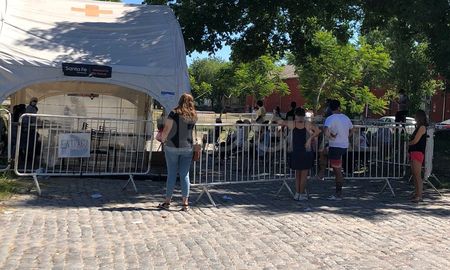 La semana pasada, en la previa a los festejos por Año Nuevo, se registraron largas filas para testeos en la Estación Belgrano. La semana pasada, en la previa a los festejos por Año Nuevo, se registraron largas filas para testeos en la Estación Belgrano.