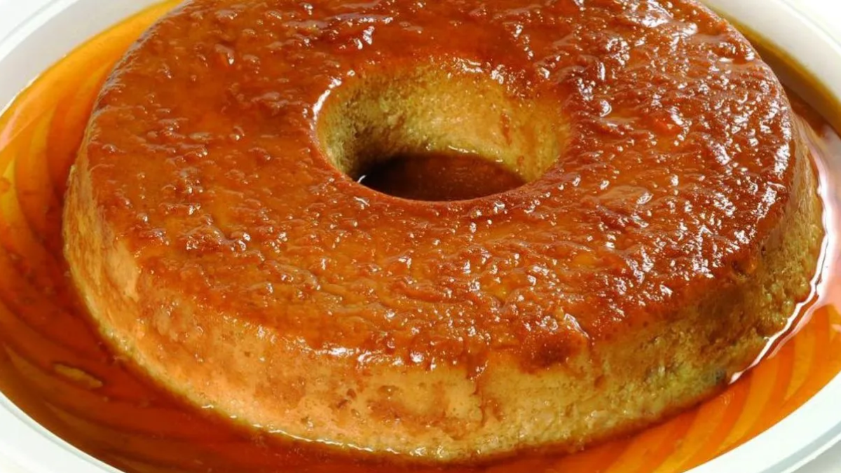 El budín de pan de naranja es un postre delicioso y fácil de preparar. El budín de pan de naranja es un postre delicioso y fácil de preparar.
