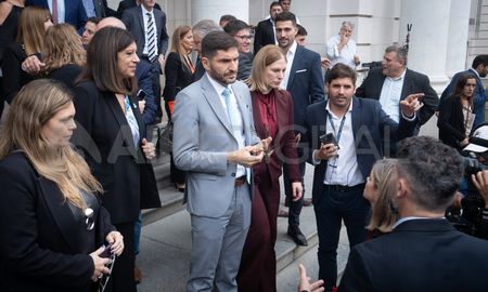 Este miércoles, la agenda política del gobierno de Santa Fe y del oficialismo está más que cargada, con dos actividades de trascendencia. Este miércoles, la agenda política del gobierno de Santa Fe y del oficialismo está más que cargada, con dos actividades de trascendencia.