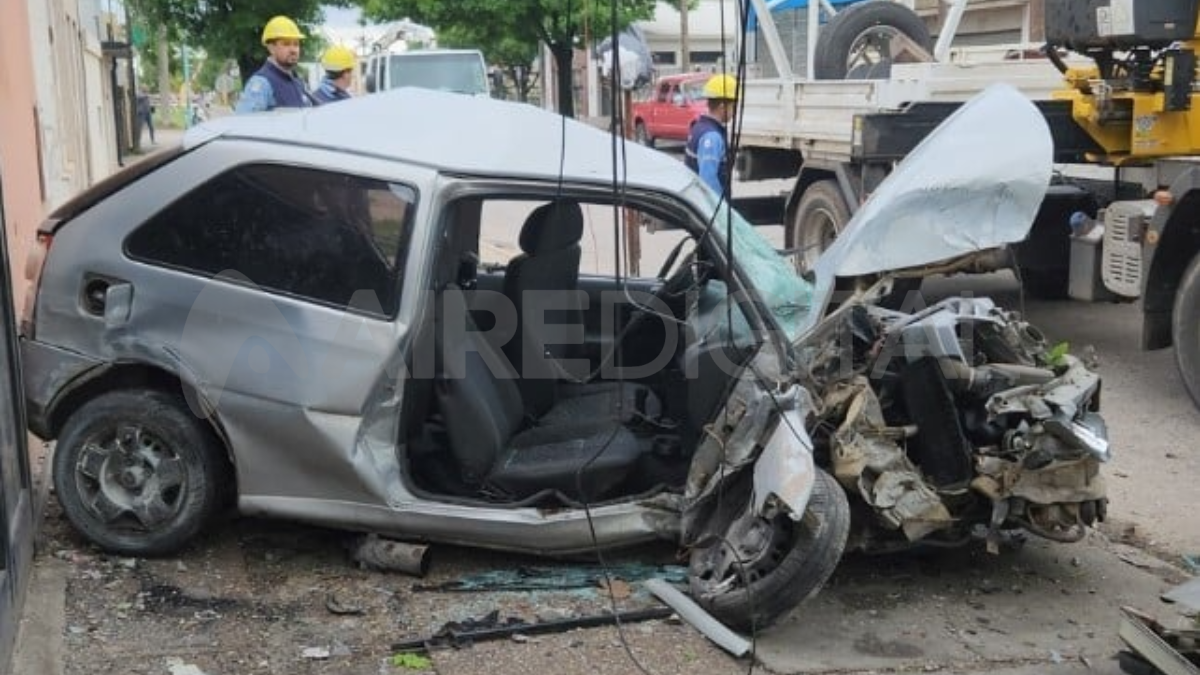 Personal de la EPE trabajaba en el lugar que restablecer el servicio de energía. Personal de la EPE trabajaba en el lugar que restablecer el servicio de energía.