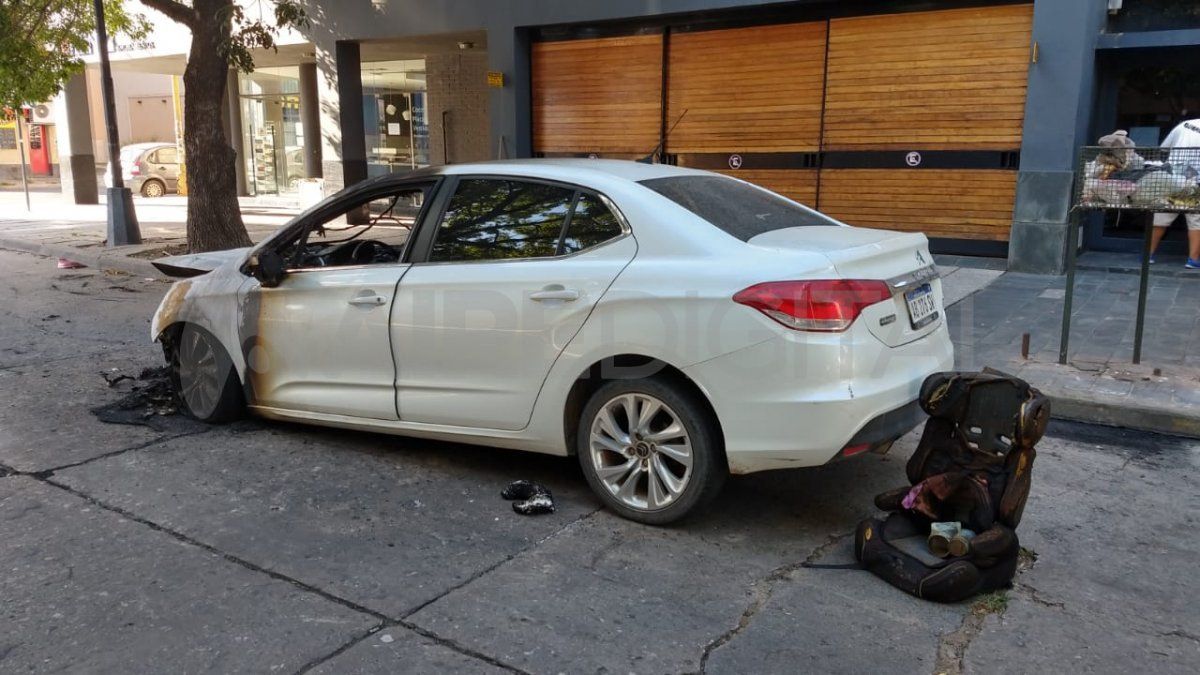 Bomberos Zapadores apagaron el incendio