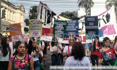en el dia del orgullo, marcharan tambien por el aborto legal en el dia del orgullo, marcharan tambien por el aborto legal